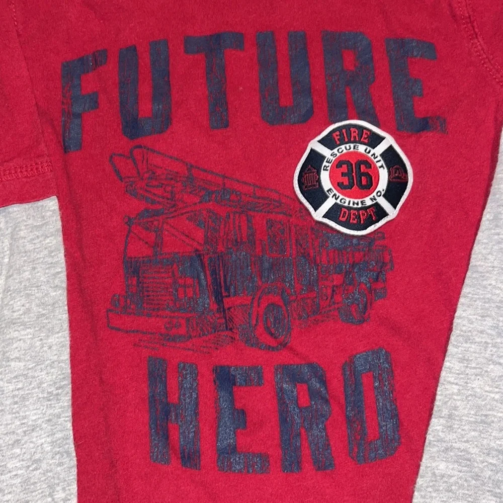 Carter’s future hero firefighter red and gray long sleeve T-Shirt sz 7 EUC